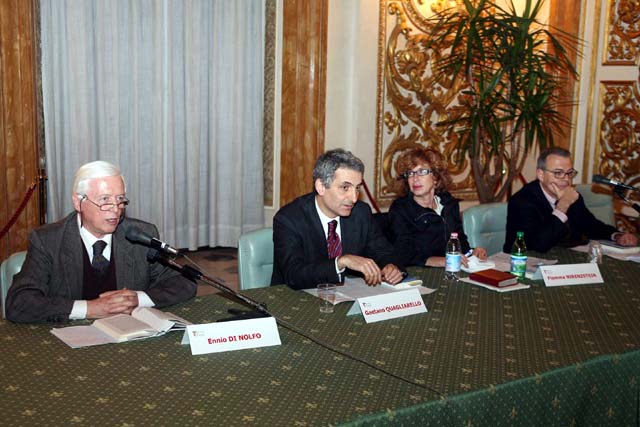 Da sinistra: Ennio di Nolfo, Senatore Gaetano Quagliarella, Fiamma Nirenstein e Leonardo Tirabassi