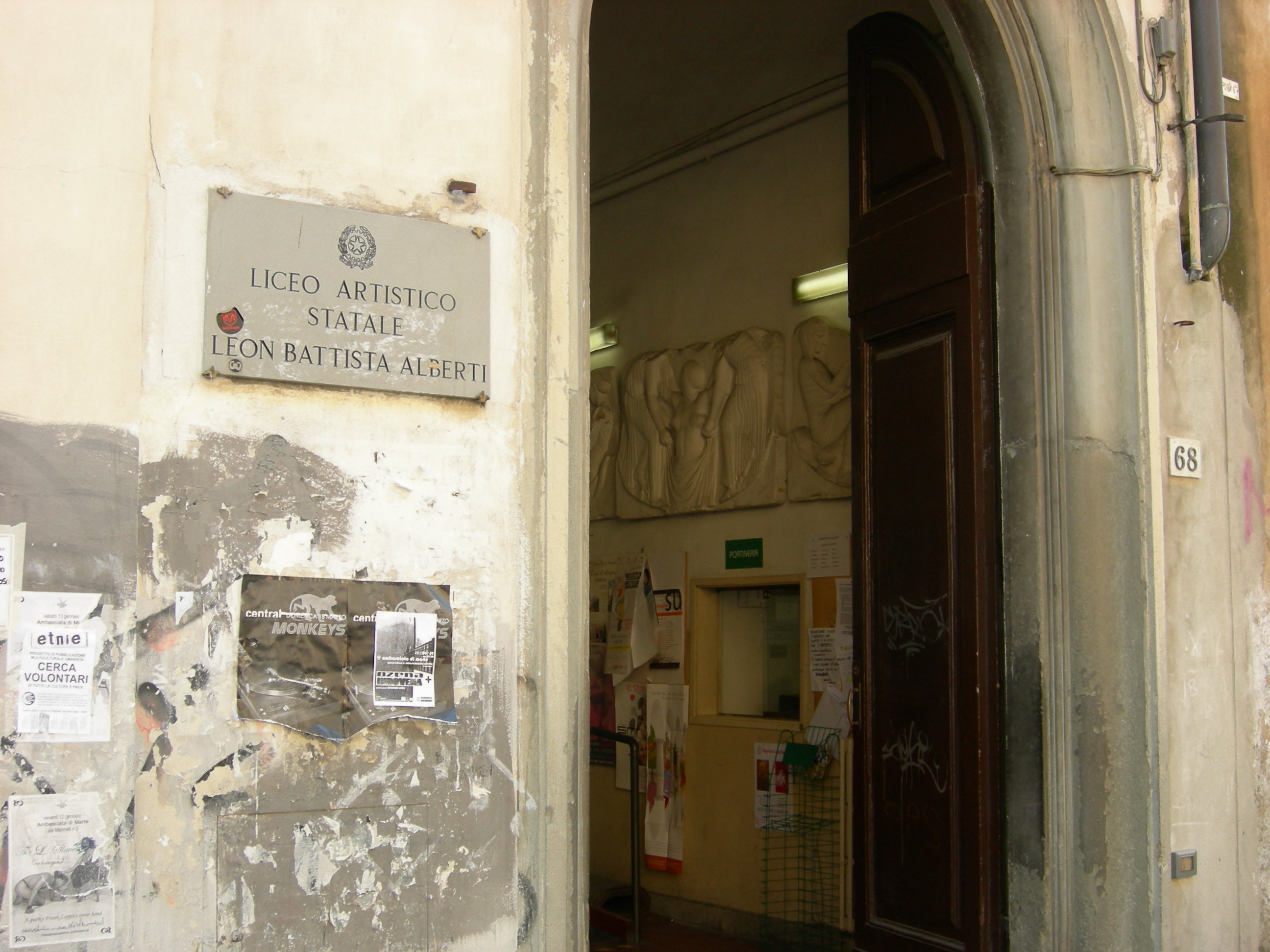 L'ingresso del Liceo artistico Alberti