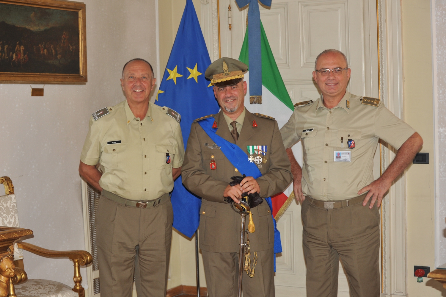 Il Generale Adami (Comandante del CME Toscana), al centro il tenente colonello Paderi a destra il Colonello Maldera (Capo di Stato Maggiore del CME Toscana)