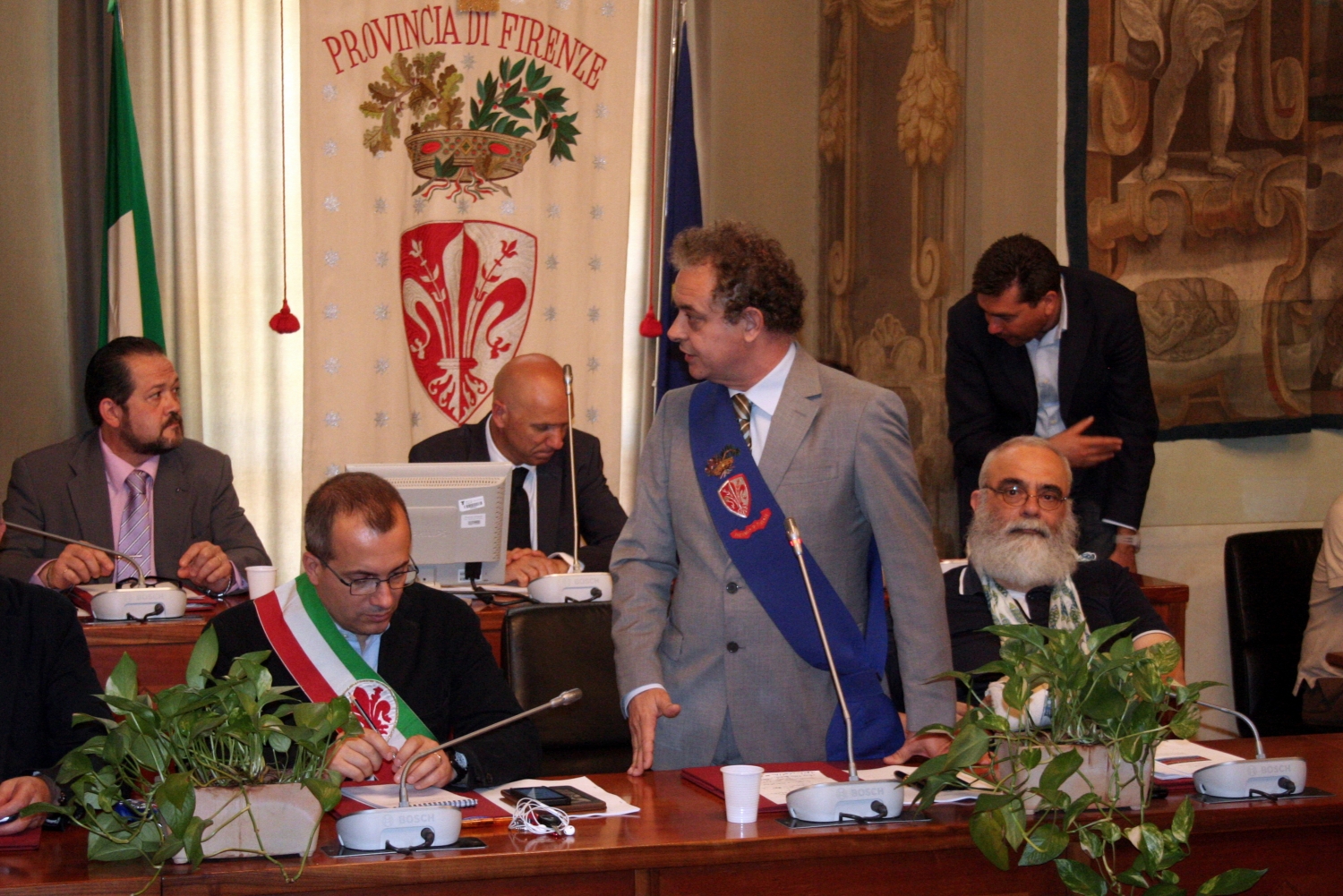 Il presidente Barducci parla all'ultima seduta del Consiglio provinciale di Firenze ( (foto Antonello Serino - Met)