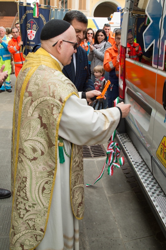 Inaugurata la nuova ambulanza donata dalla BCC di Impruneta alla Misericordia