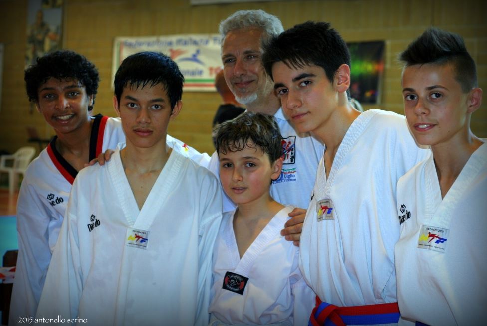 Gruppo di atleti del Taekwondo Firenze
