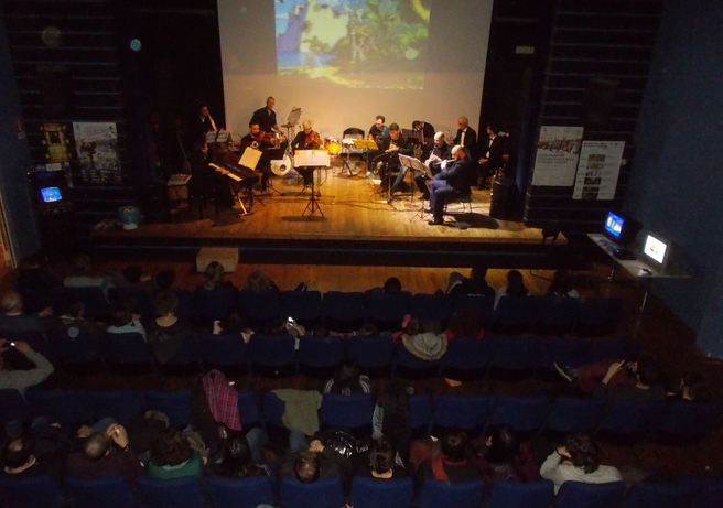 Ready to play orchestra nella Salablu'