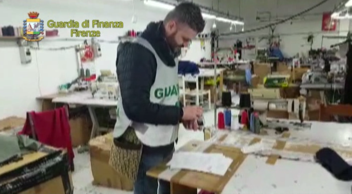 Frame Video GDF Firenze  Lotta alla produzione e vendita di prodotti contraffatti e al lavoro sommerso