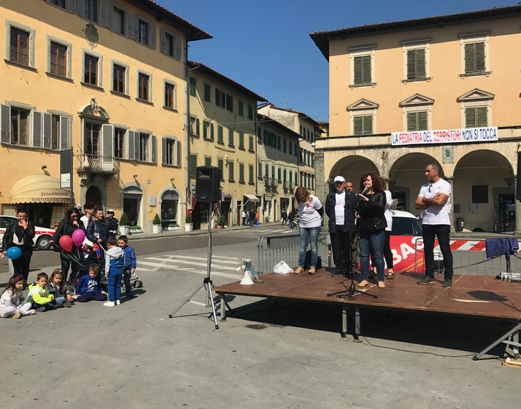 Manifestazione per la pediatria dell'ospedale Serristori