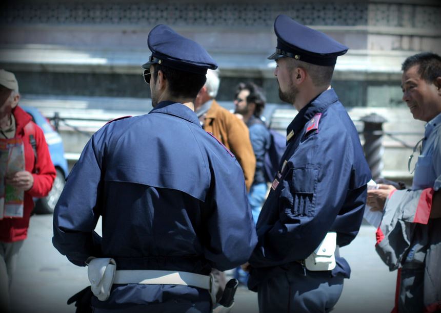 Poliziotti di quartiere (foto Antonello serino redazione Met)