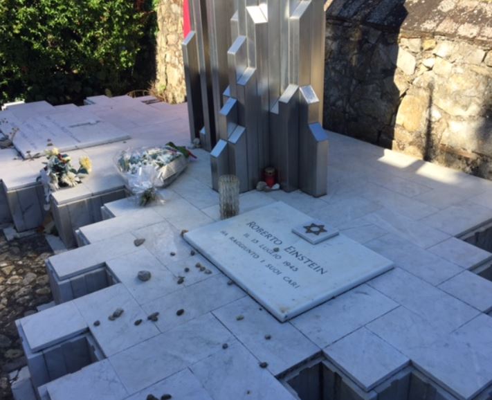 Tomba monumento alla famiglia Einstein