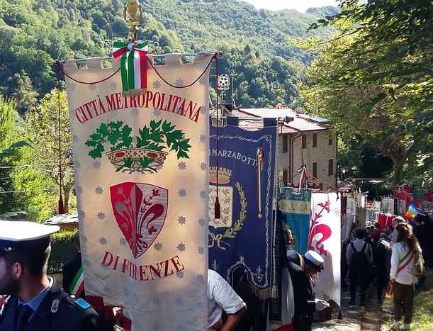 Gonfaloni alla Cerimonia per la rievocazione dell'eccido di Sant’Anna di Stazzema (Foto Marco Zatini)