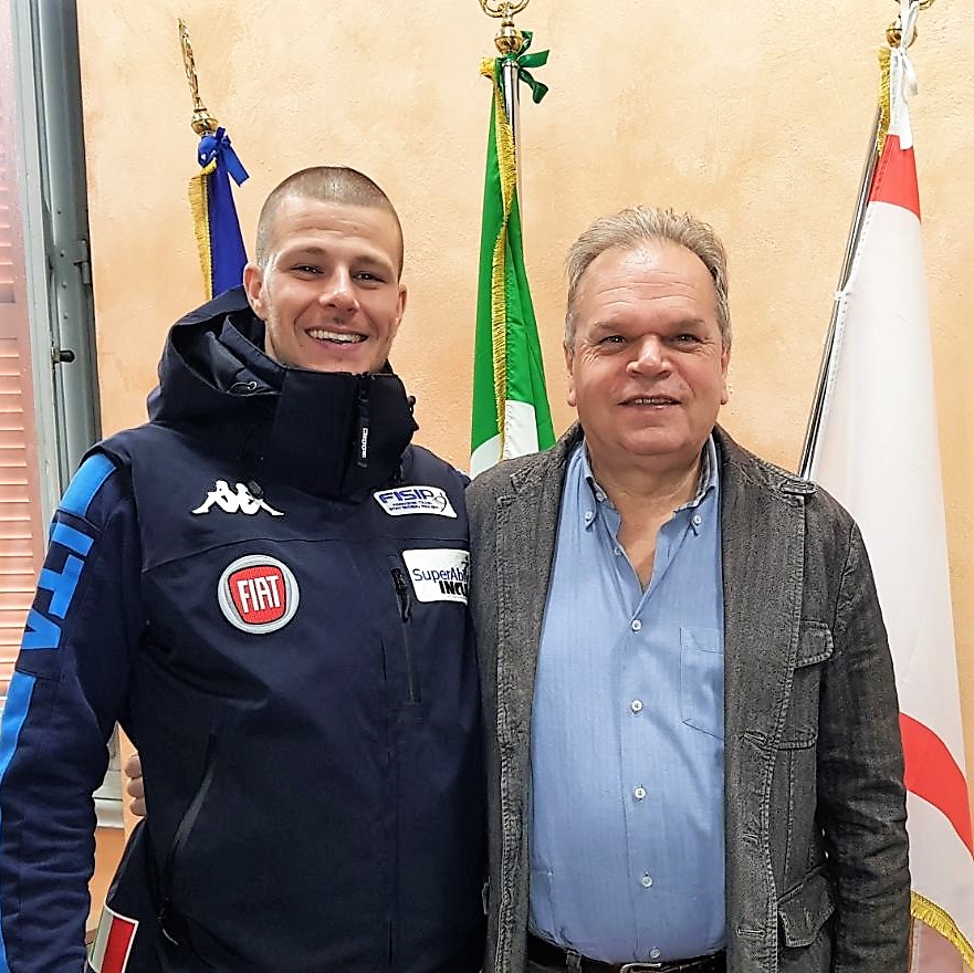 Jacopo Luchini con il sindaco Mauro Lorenzini