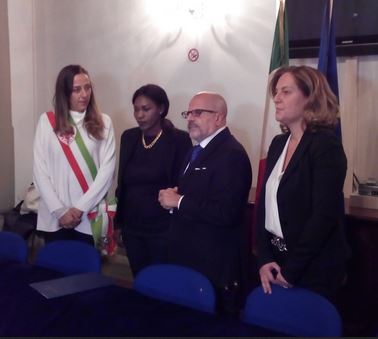 Consegna della cittadinanza italiana per meriti speciali a Ndeye Rokhaya Mbengue