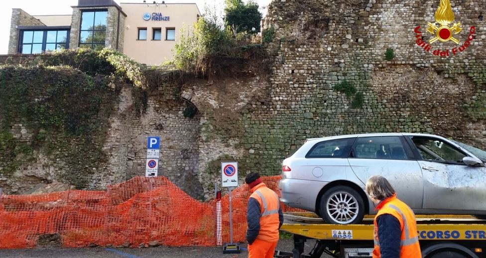 Il tratto delle mura di San Casciano interessato dal crollo