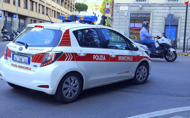 Polizia Municipale (foto Antonello Serino Redazione di Met)