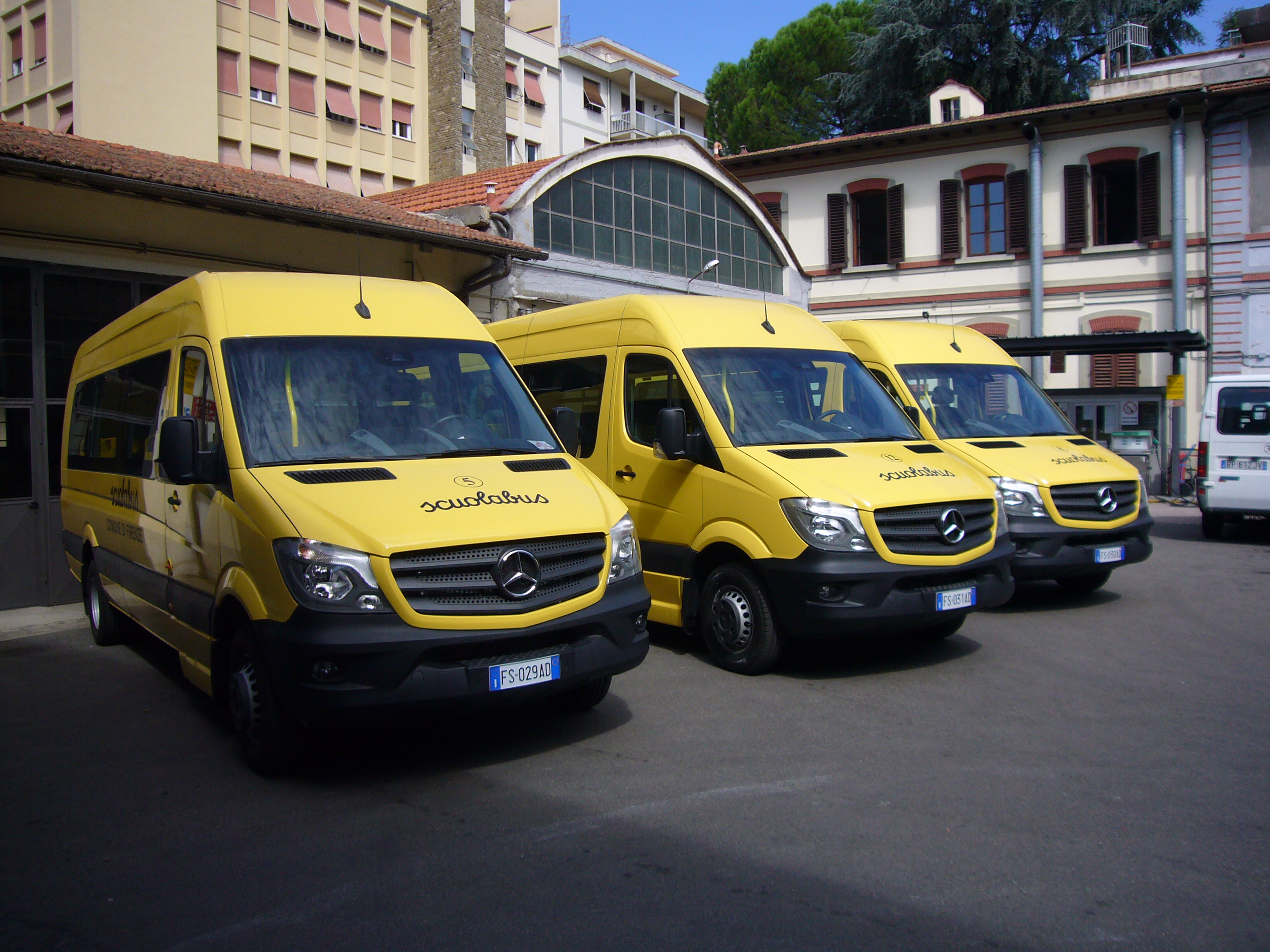 Firenze. Tre nuovi scuolabus ecologici