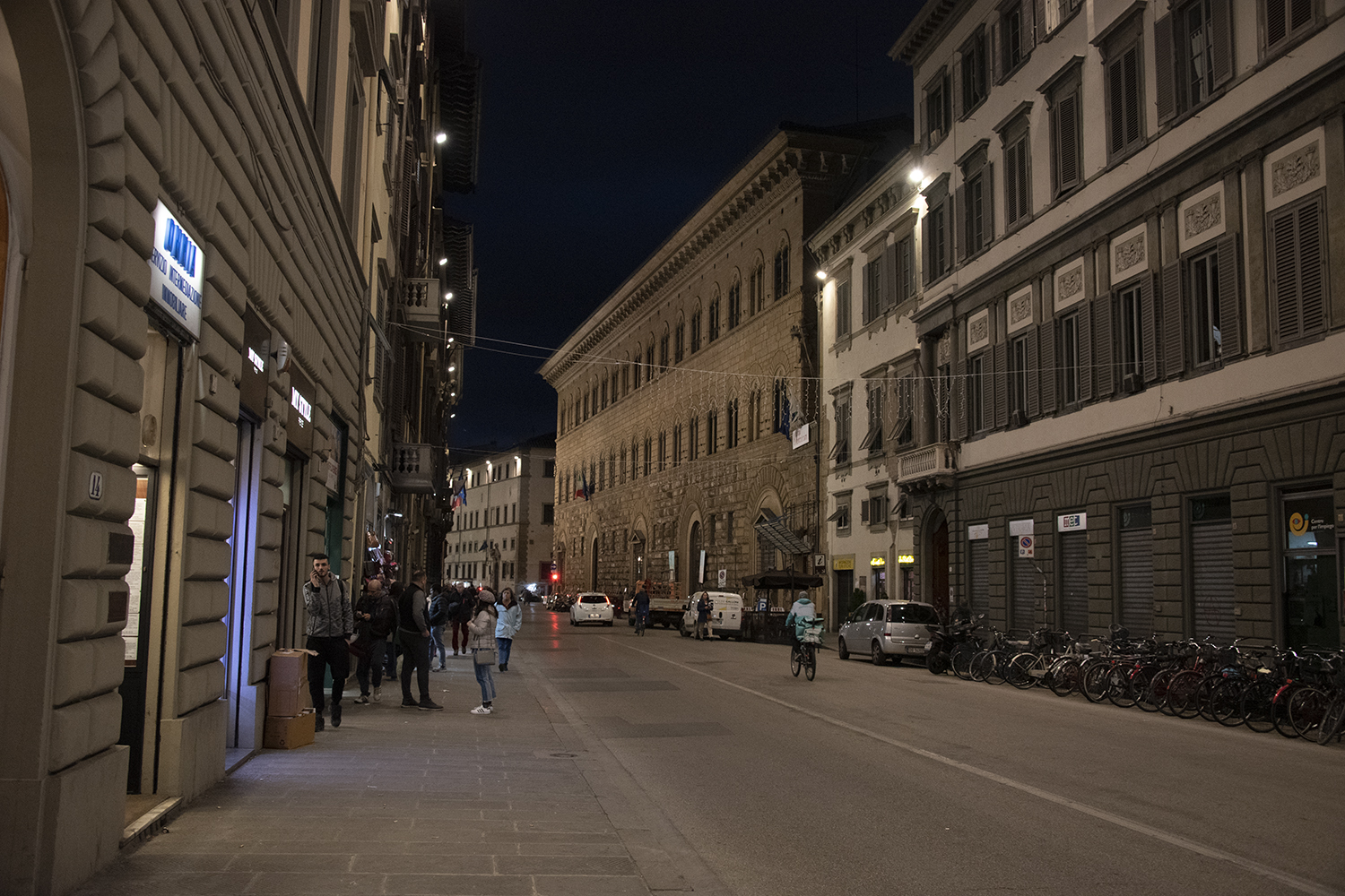 La nuova illuminazione di Palazzo Medici Riccardi in via Cavour (foto di Antonio Viscido)