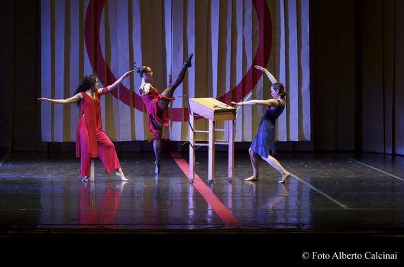 Compagnia di Teatro Danza Xe (foto Alberto Calcinai)
