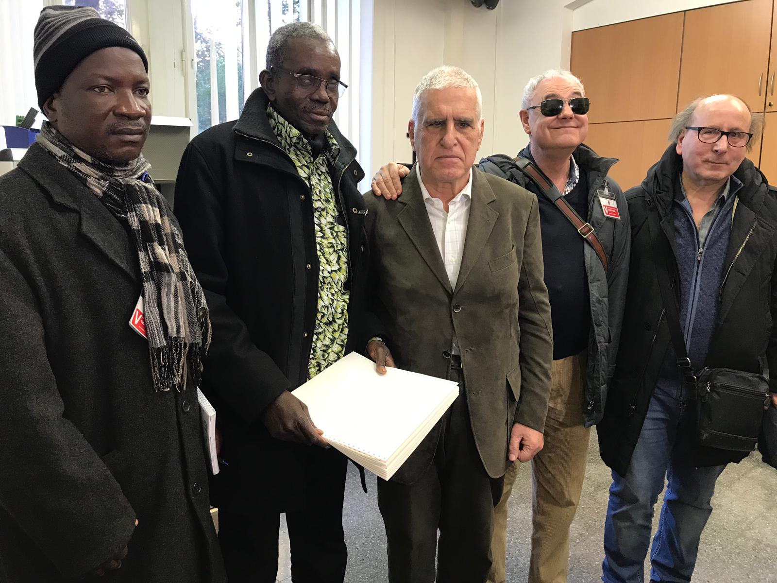 Nella foto un momento dell'incontro tra i rappresentanti dell'Uic di Firenze e quelli dell'associazione africana 