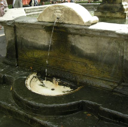 Fontana di Piazza S.Spirito (fonte foto: Wikipedia)
