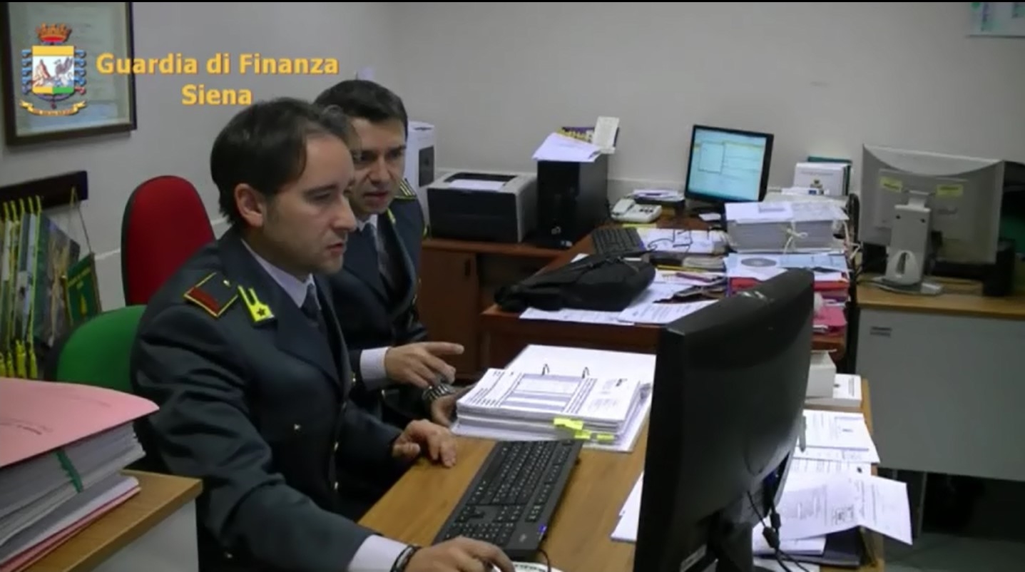 Guardia d Finanza (foto da comunicato)