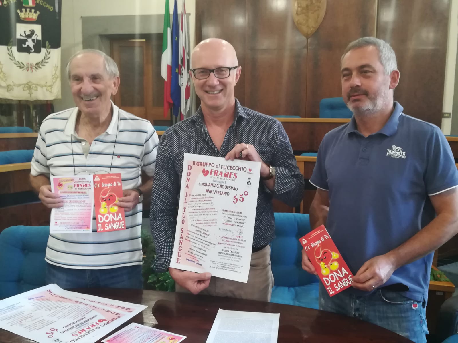 In foto da sx: Luigi Cardini (Fratres), il sindaco Alessio Spinelli e l'assessore a welfare, associazionismo e volontariato Emiliano Lazzeretti