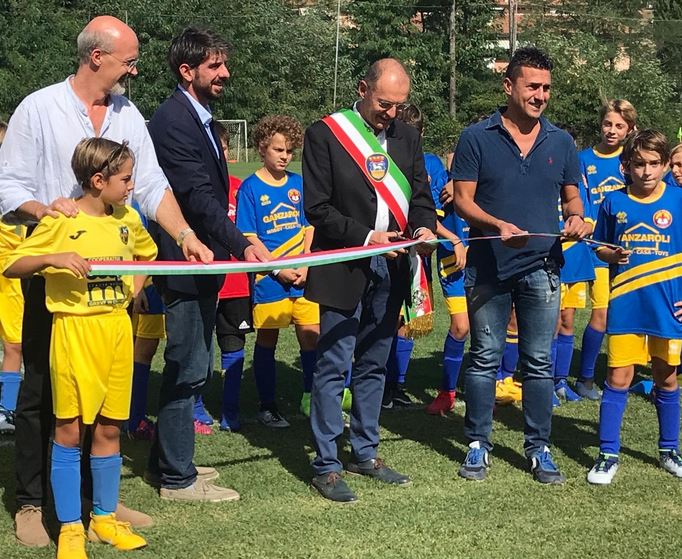 Inaugurazione del nuovo manto erboso dello stadio comunale di Greve (Foto ufficio stampa Comune di Greve)