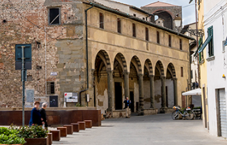 PiazzaGaribaldiLastraaSigna(FontefotoFacebook)