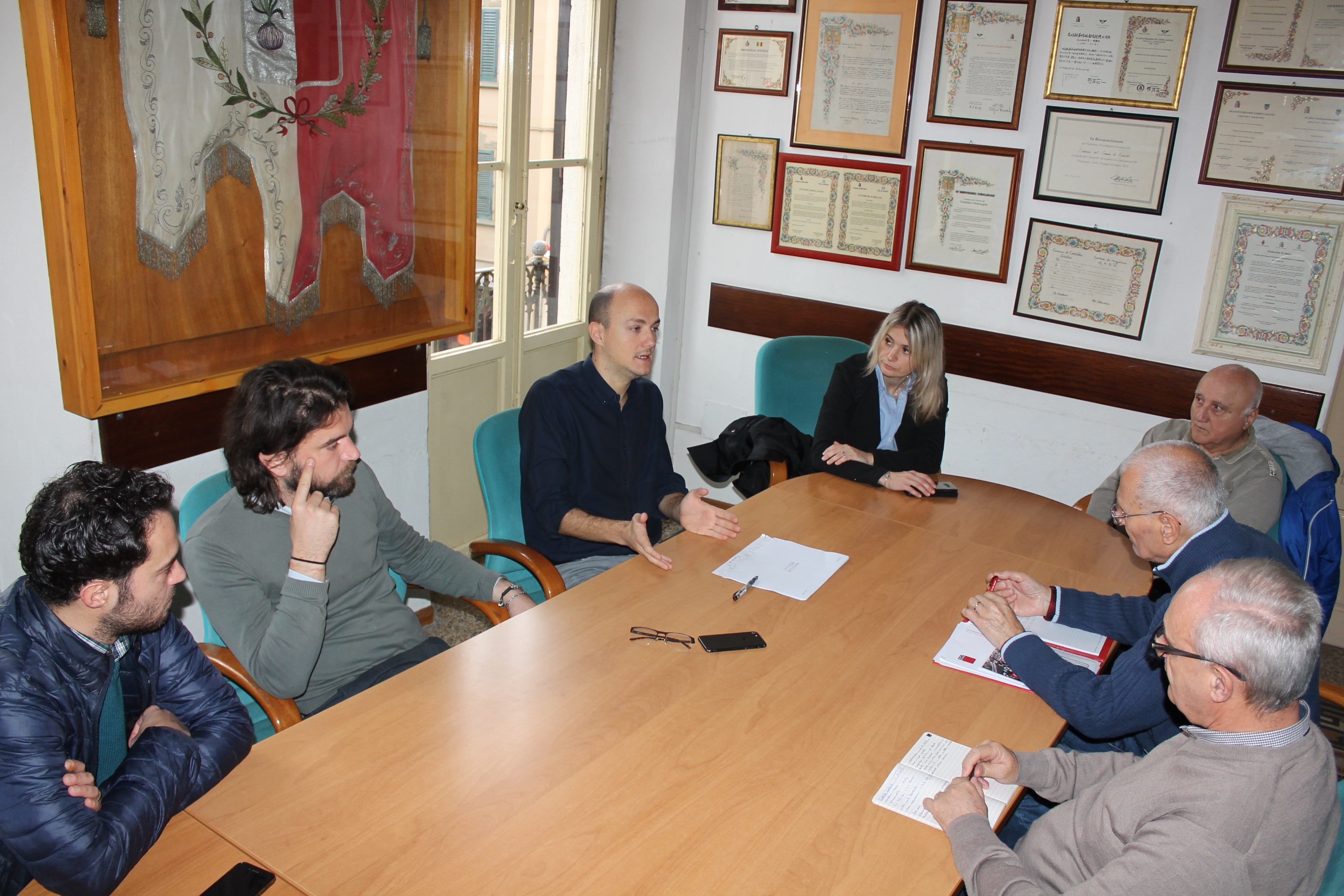 Da sx assessori Arrigoni, Masini, Dei, Bagni, con la delegazione CGIL 