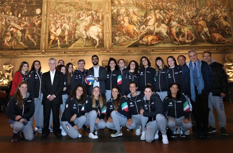 La Nazionale femminile di pallanuoto in Consiglio comunale 