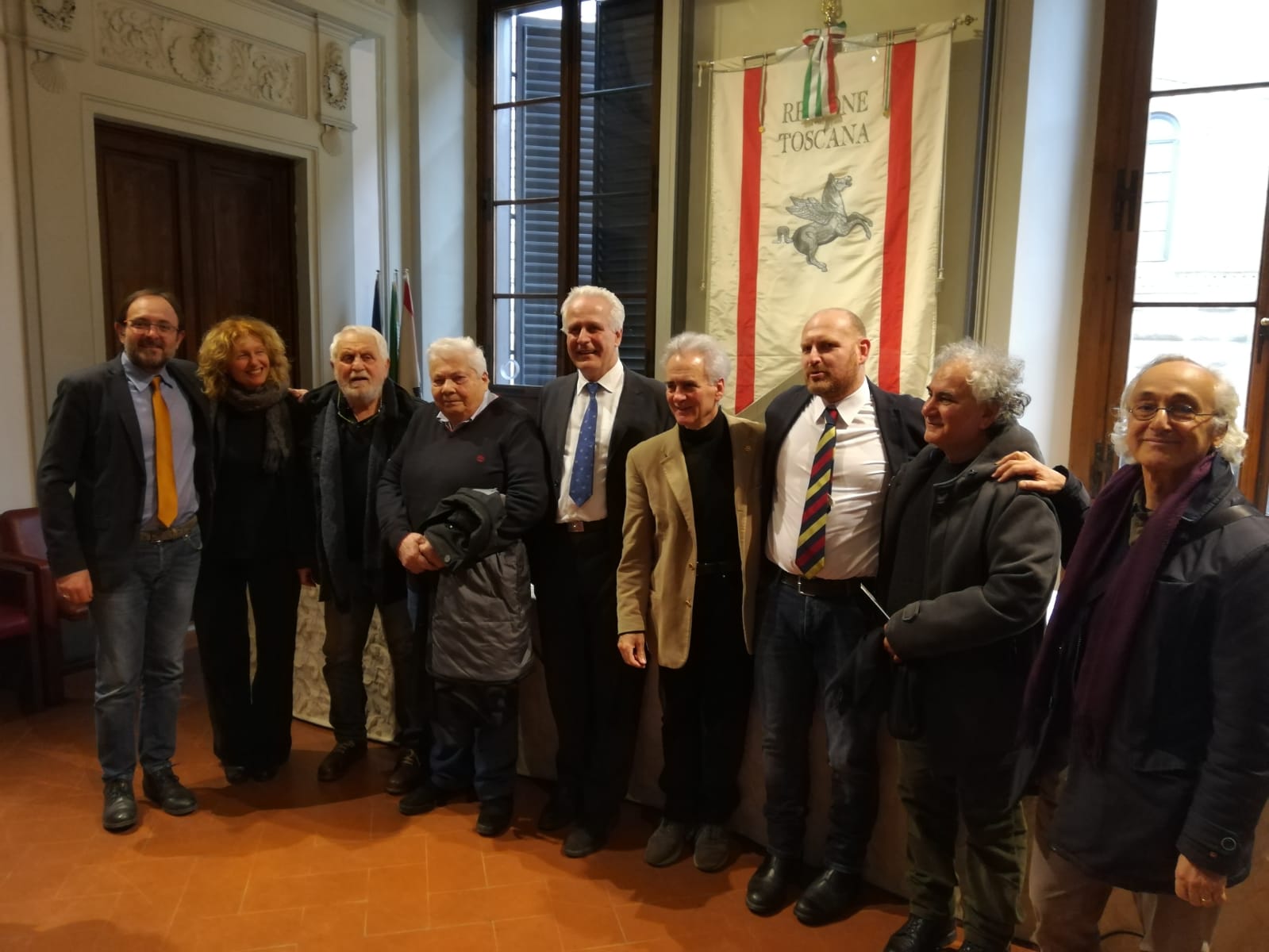 Artisti, sindaco Baroncelli, vice Trentanovi ed Eugenio GIani