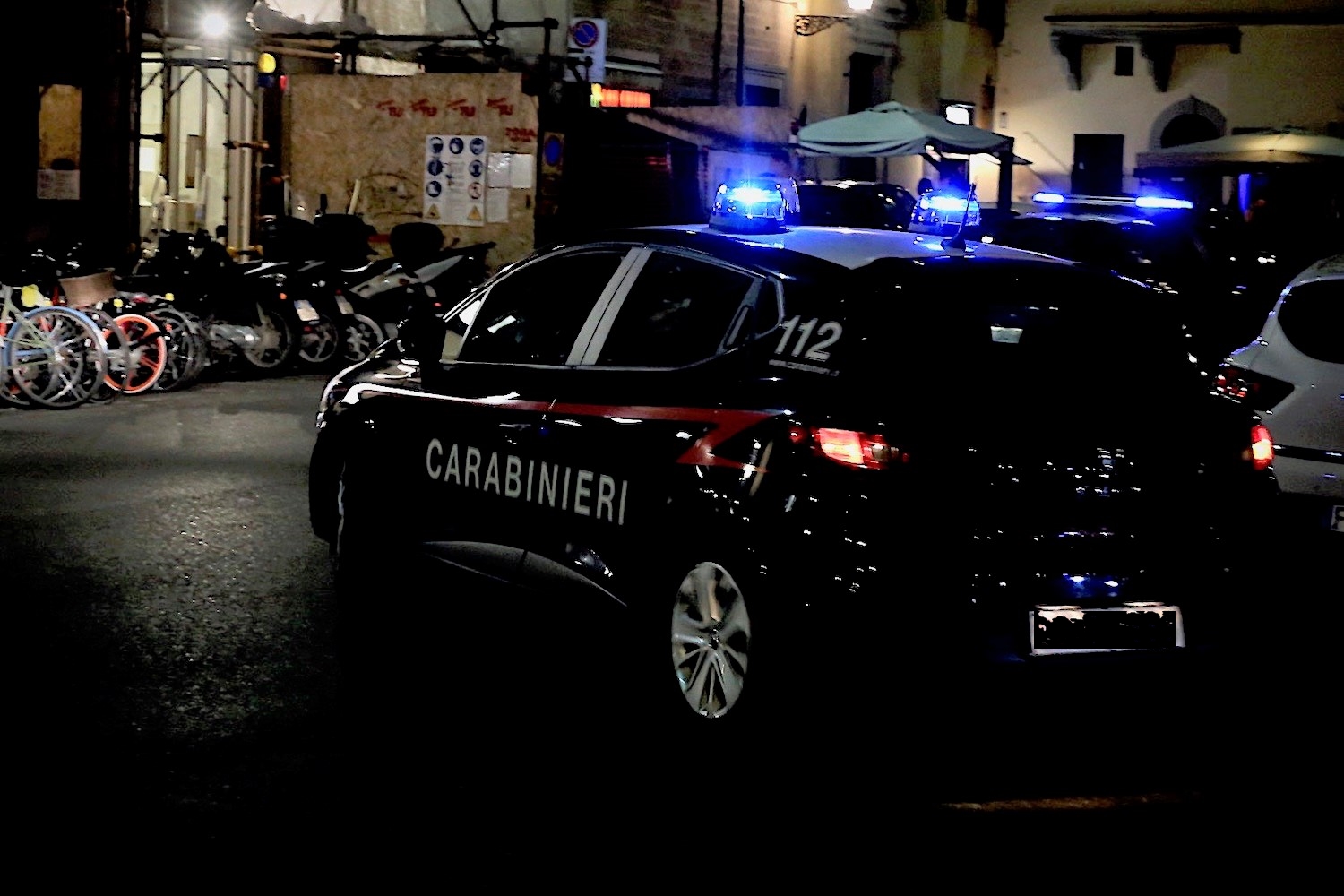 Carabinieri. Lite in strada, denunciati due uomini (foto Antonello Serino Met)