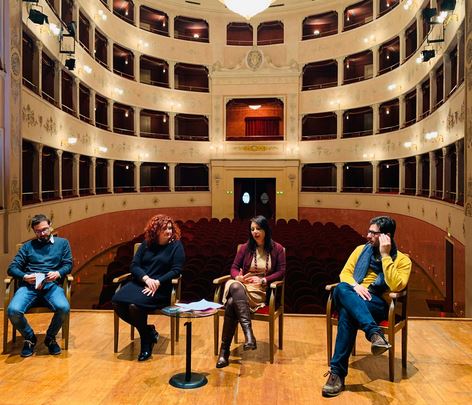 Conferenza stampa presentazione dietro il sipario
