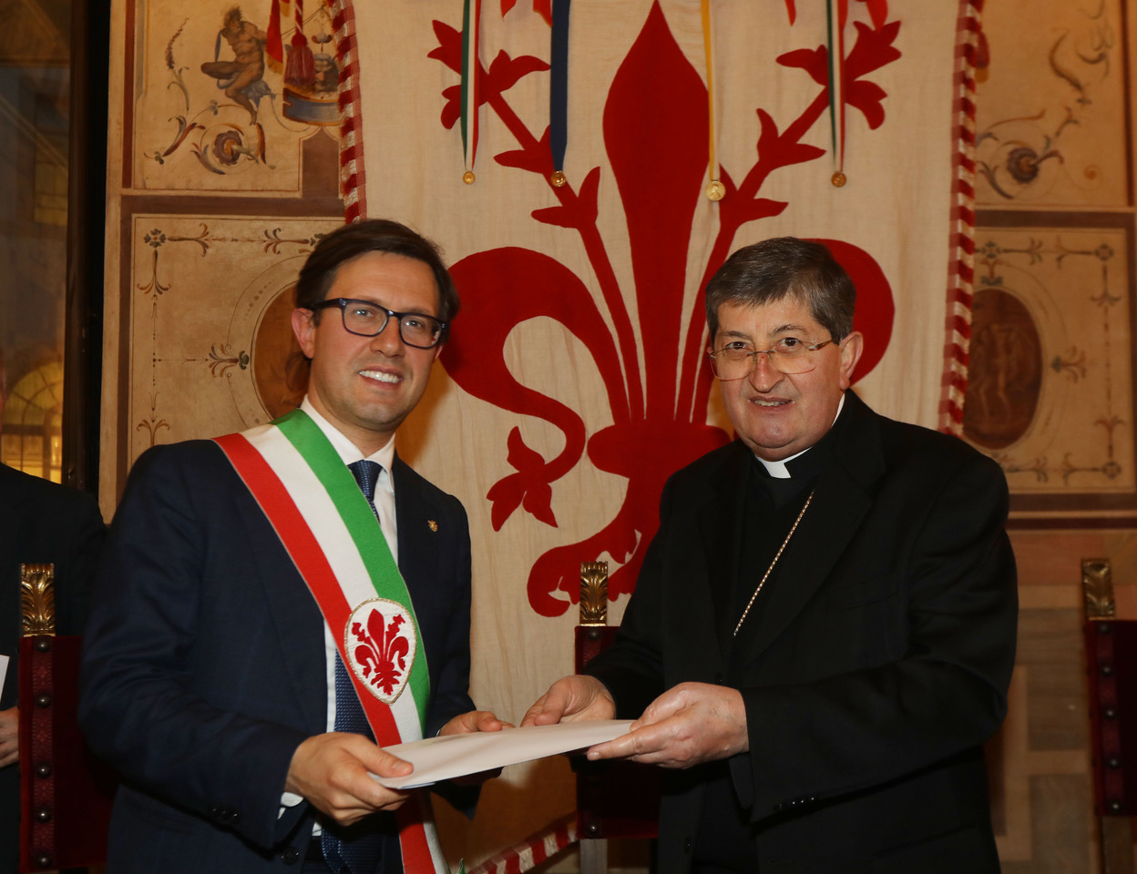 Il cardinale Betori con il sindaco Nardella