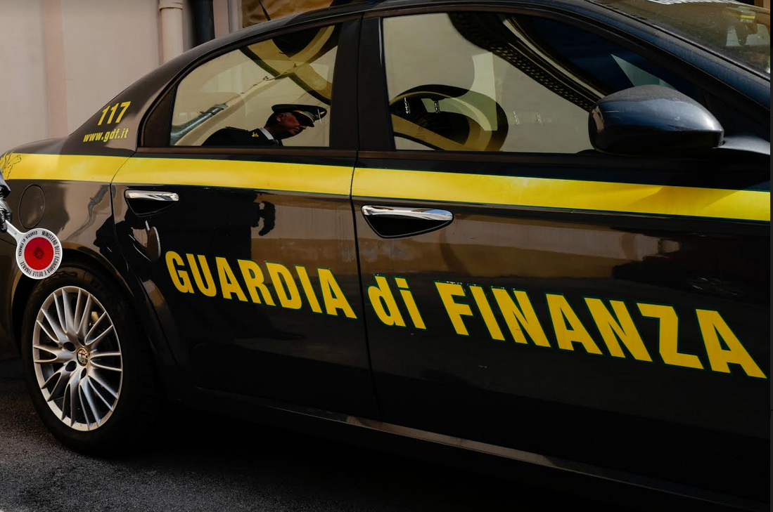 Auto pattuglia Guardia di Firenze (Foto da comunicato)