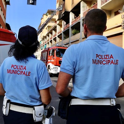 Polizia Municipale (foto archivio Antonello Serino)