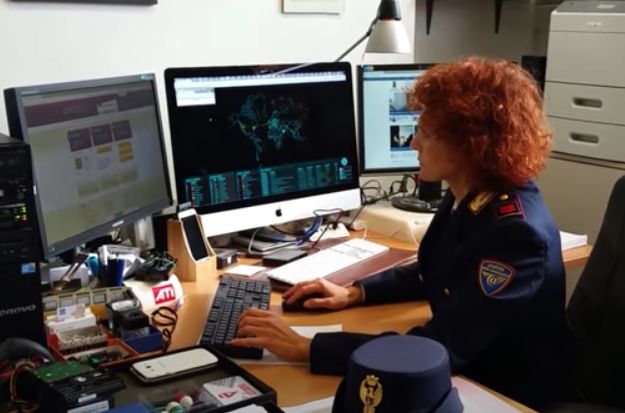 Polizia (fonte foto canale you tube Polizia Postale di Firenze)