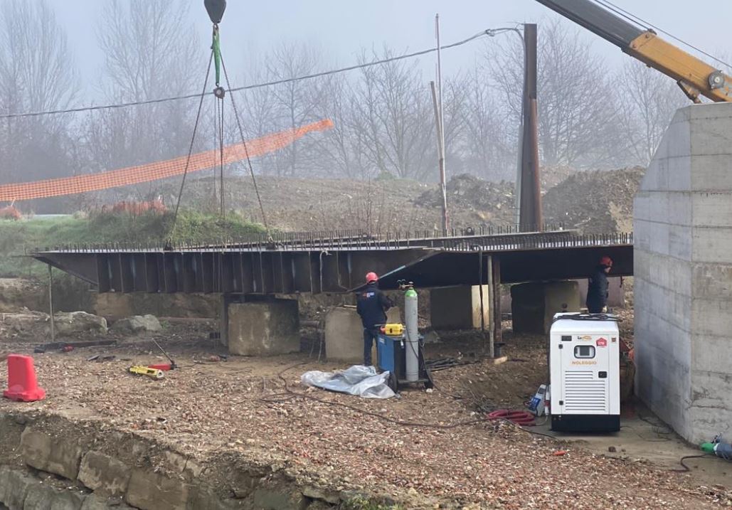 Parte del ponte in acciaio corten