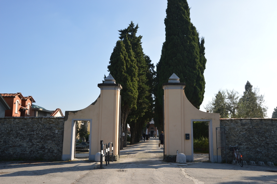 L'entrata del cimitero Principale (Fonte foto Comune di Pistoia)