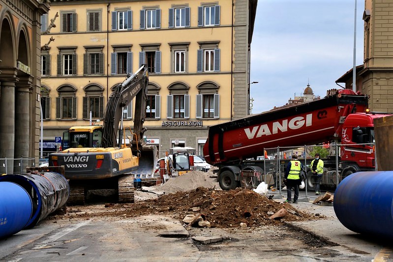 Tramvia lavori Publiacqua (foto archivio Antonello Serino)