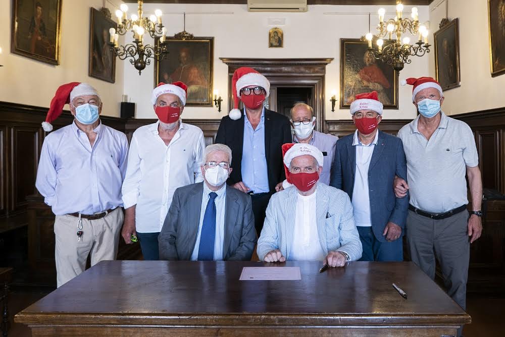 Compagnia di Babbo Natale: donati 10mila euro alla Venerabile Arciconfraternita della Misericordia di Firenze