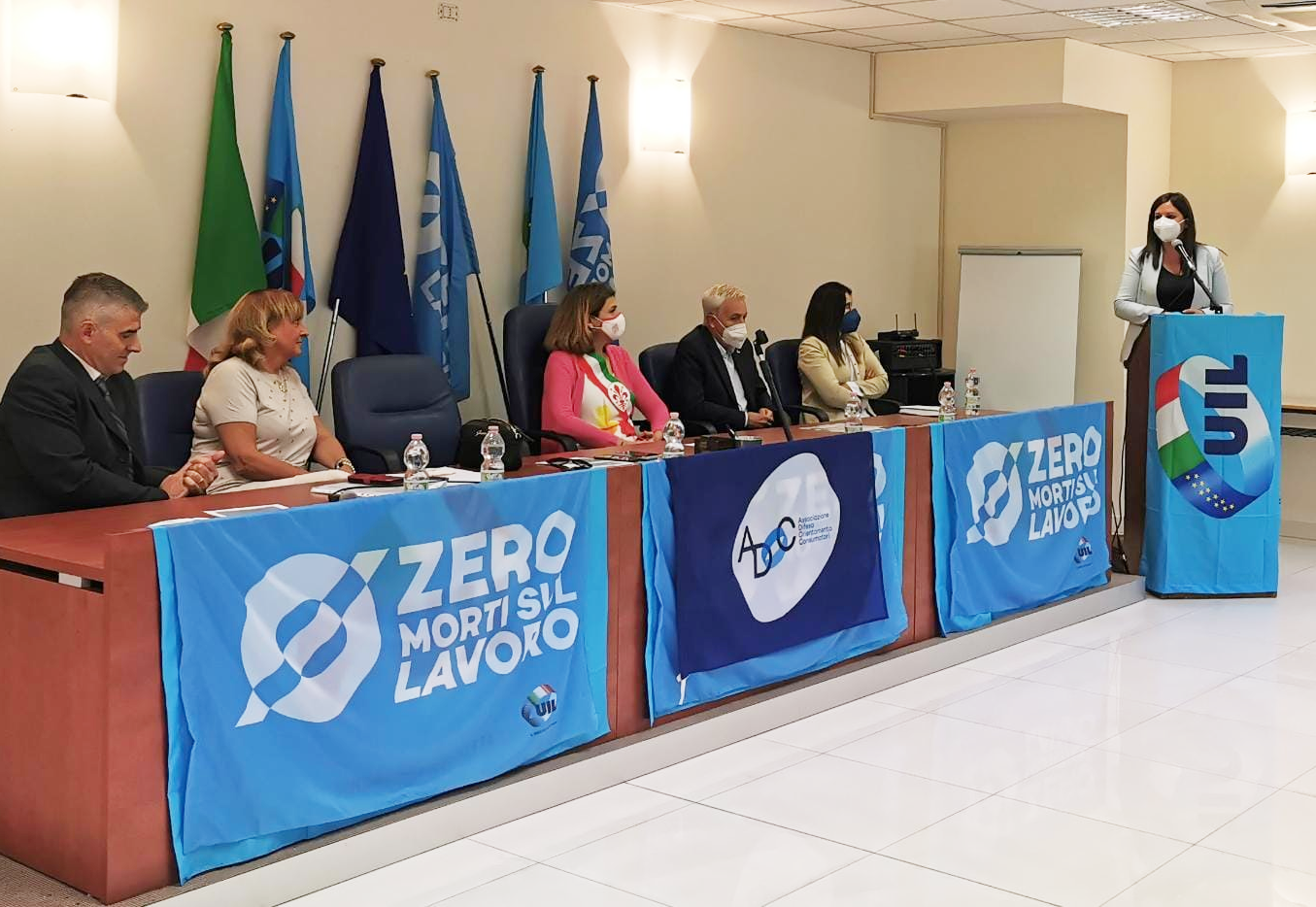 Adoc apre sportello internazionale