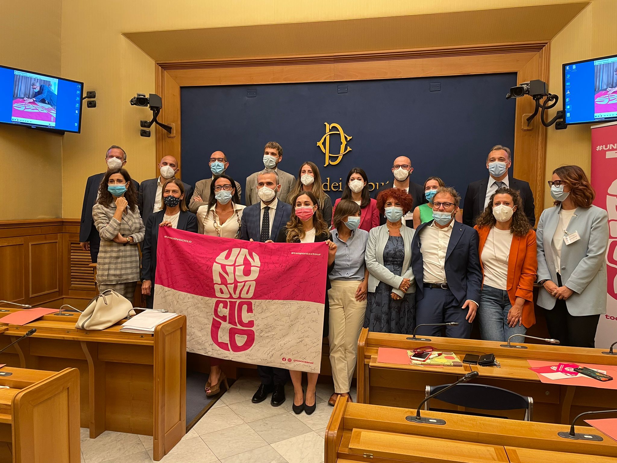 Tampon Tax Tour a Montecitorio