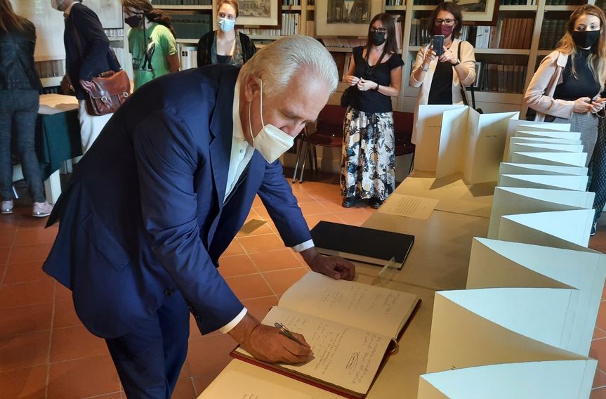 Il presidente Giani alla mostra alla Fondazione Spadolini Nuova Antologia