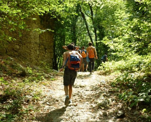 Giovani della Asp del Prete in una escursione in montagna (Fonte foto Regione Toscana)