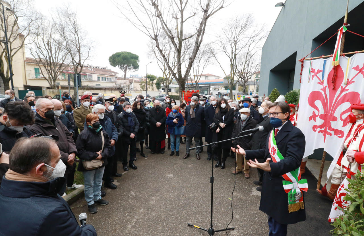 Un momento della commemorazione (eramerini@cgefoto.it)
