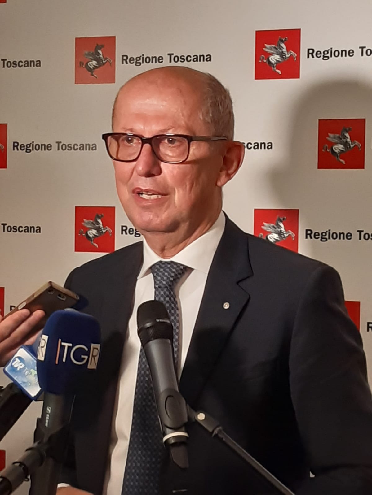 Assessore regionale ai rapporti con gli Enti Locali e alla semplificazione, Stefano Ciuoffo (Fonte foto Regione Toscana)