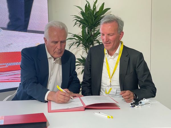 Firma del protocollo (Fonte foto Regione Toscana)