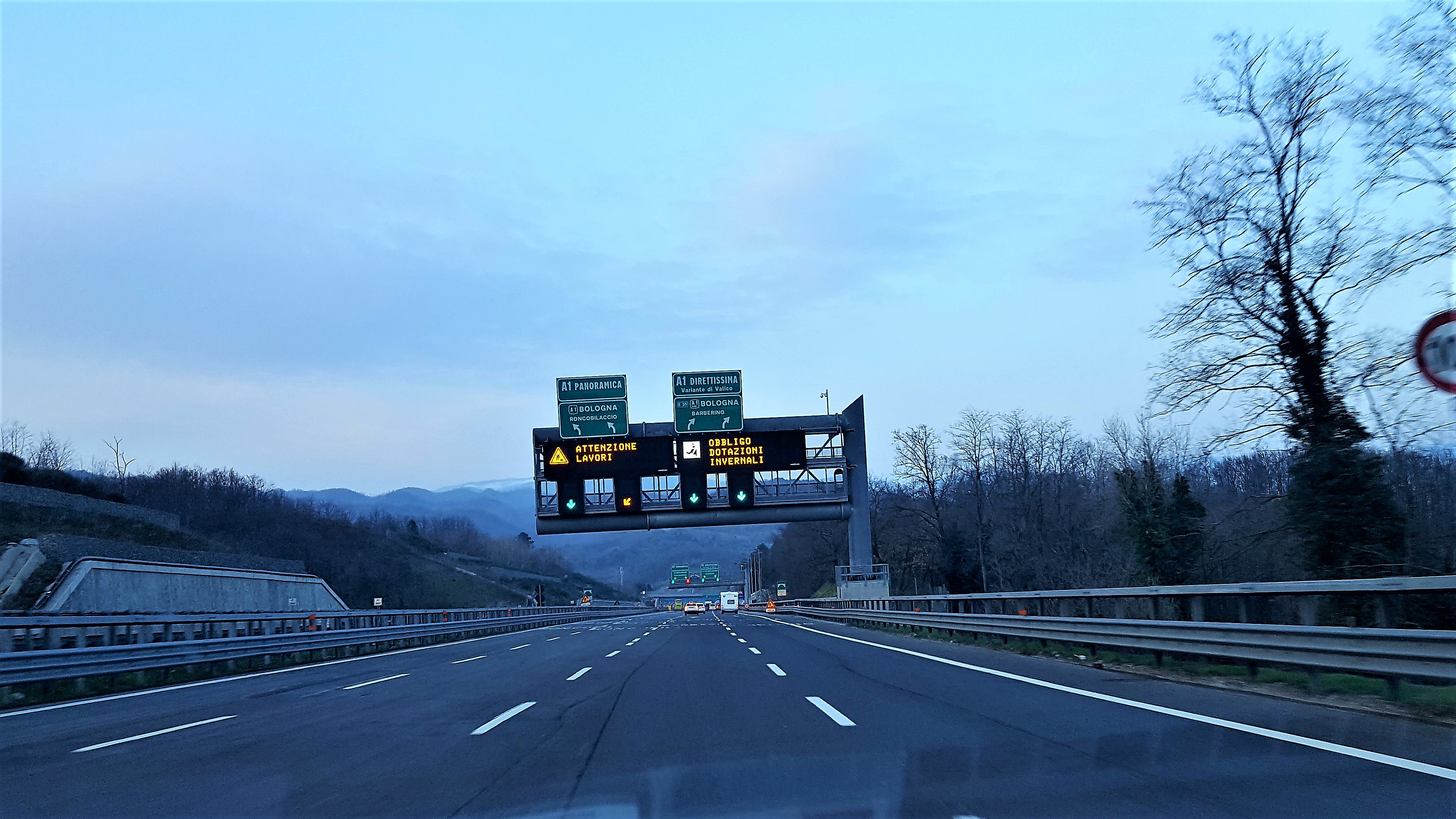 Chiuso il tratto tra il bivio per l'A1 panoramica e Barberino in direzione Bologna (Foto Antonello Serino Ufficio Stampa redazione Met)