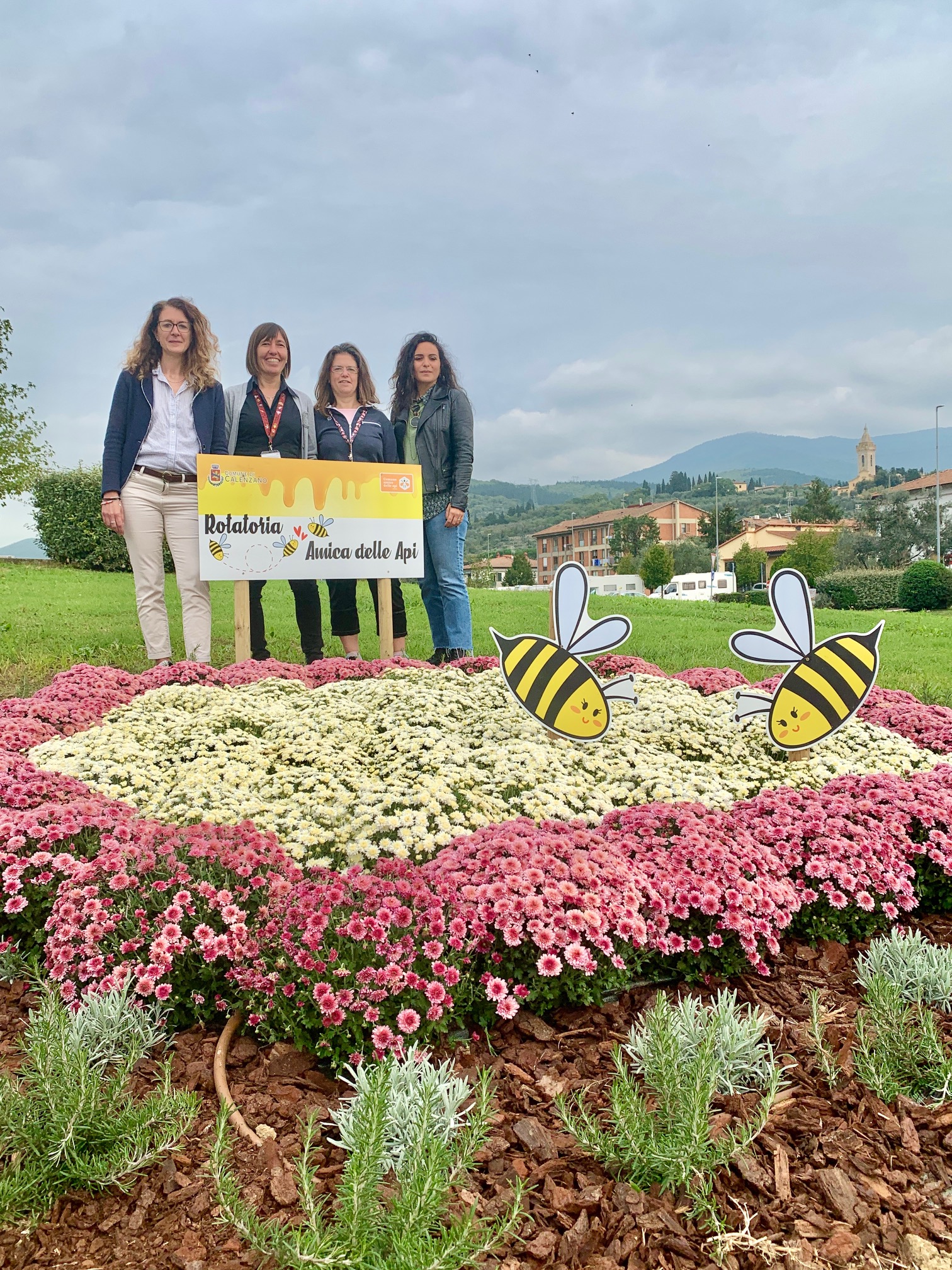 Aiuola con piante amiche delle api (Fonte foto Comune di Calenzano)