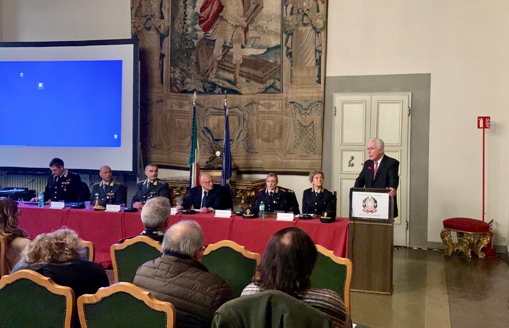 Rapporti forze dell’ordine-giornalisti, il presidente Giani al corso organizzato da Ast (fonte foto Regione Toscana) 