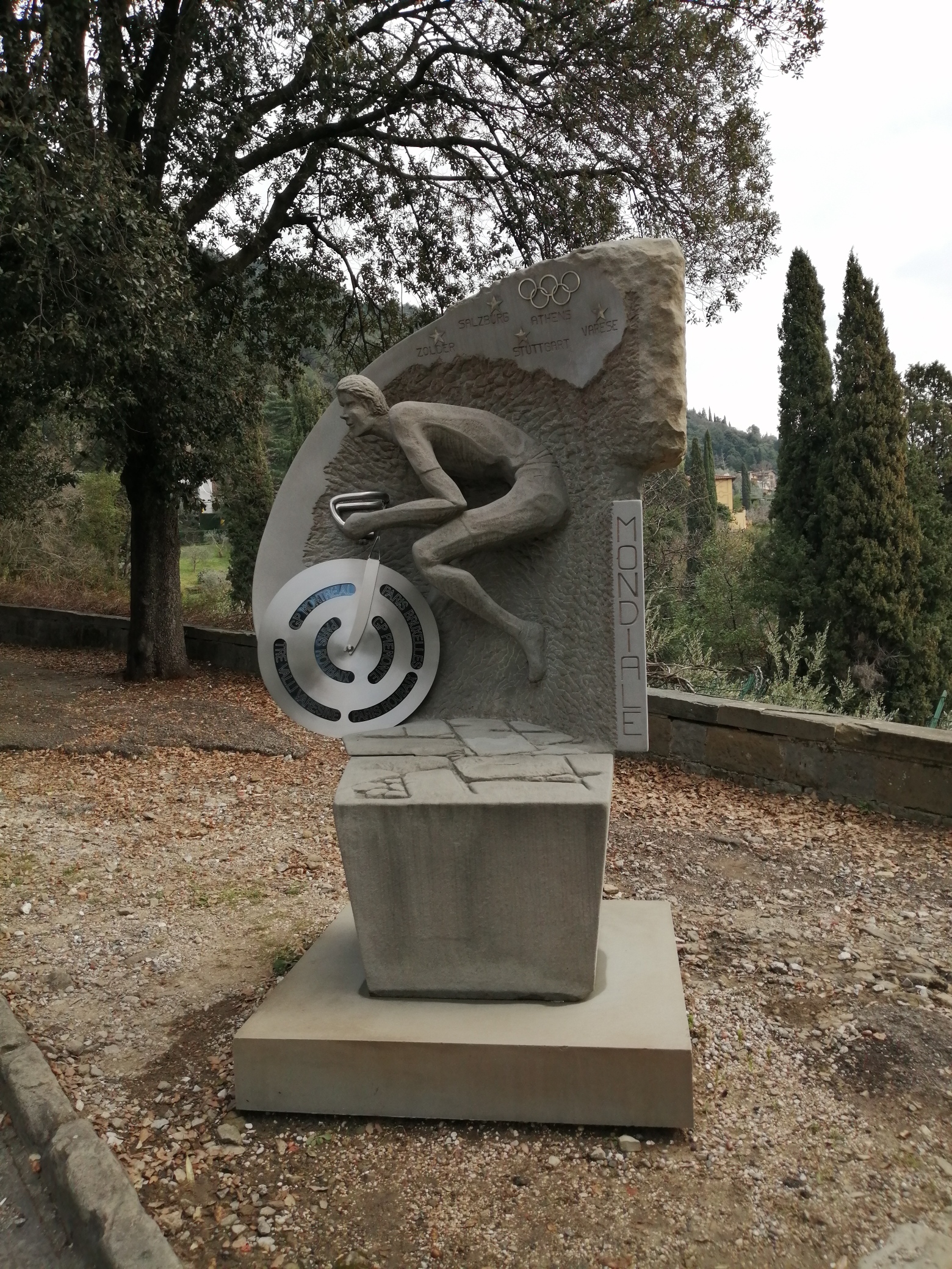 Il monumento a Franco Ballerini (Fonte foto Comune di Fiesole)
