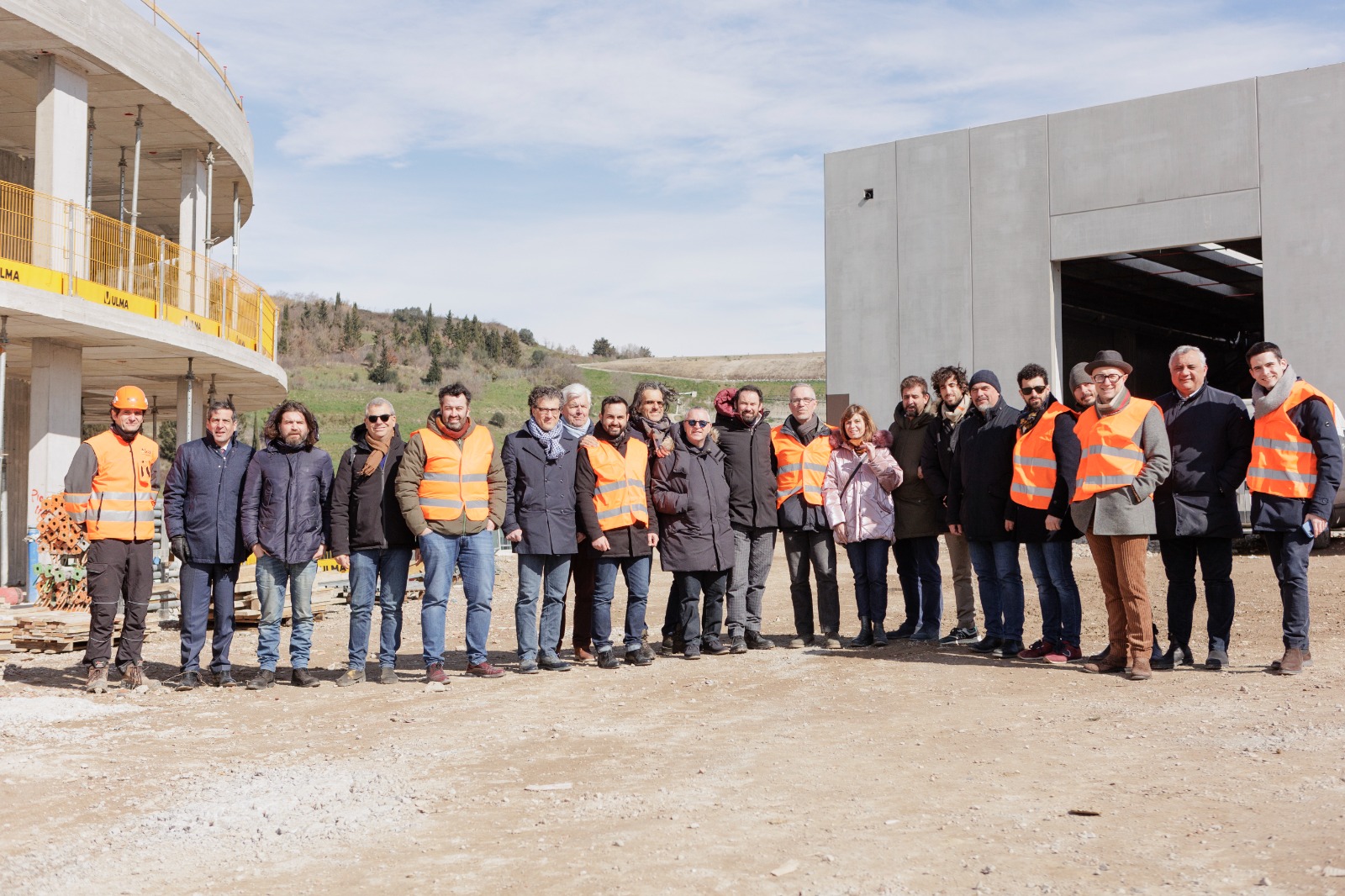Casa Sartori, Montespertoli: la visita dei sindaci al cantiere (Fonte foto Alia Sia)